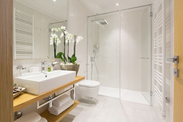 Shower Wall Repair